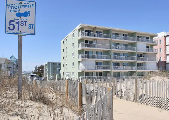 Beachbox Iii - Unreal Views - Oceanfront Balcony - Couple's Getaway - Worcester House 401 *