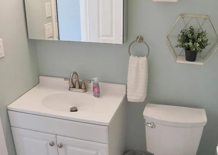 Beachbox Iii - Unreal Views - Oceanfront Balcony - Couple's Getaway - Worcester House 401