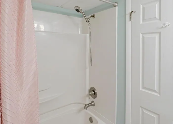 Beachbox Iii - Unreal Views - Oceanfront Balcony - Couple's Getaway - Worcester House 401 Apartamento *
